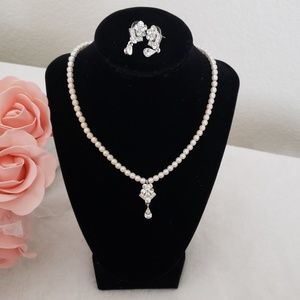 Pearl and Rhinestone Necklace Set